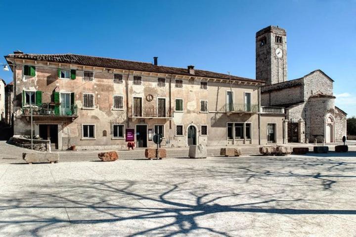 לינה וארוחת בוקר SantʼAmbrogio di Valpolicella La Grande Casa Valpolicella מראה חיצוני תמונה