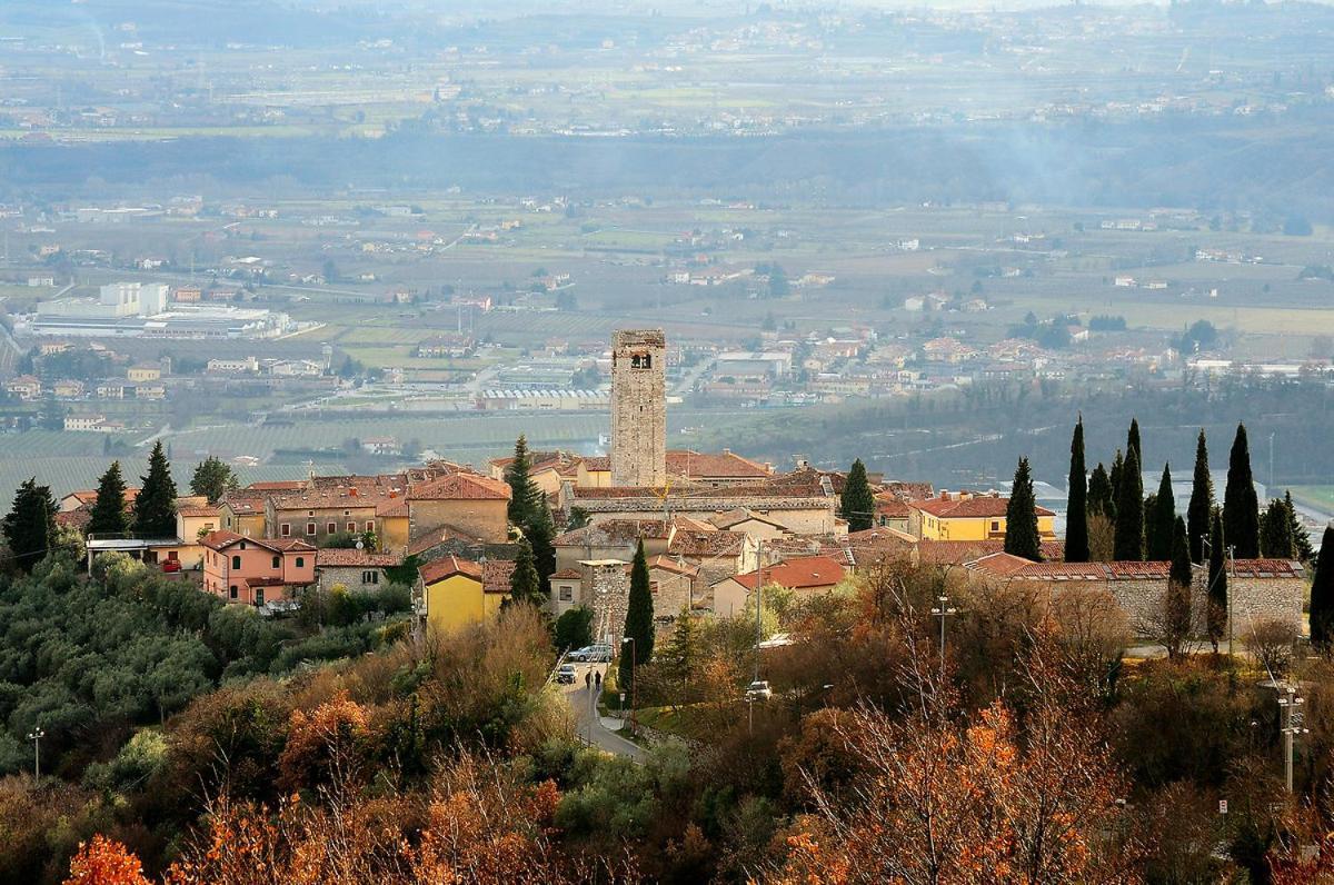 לינה וארוחת בוקר SantʼAmbrogio di Valpolicella La Grande Casa Valpolicella מראה חיצוני תמונה
